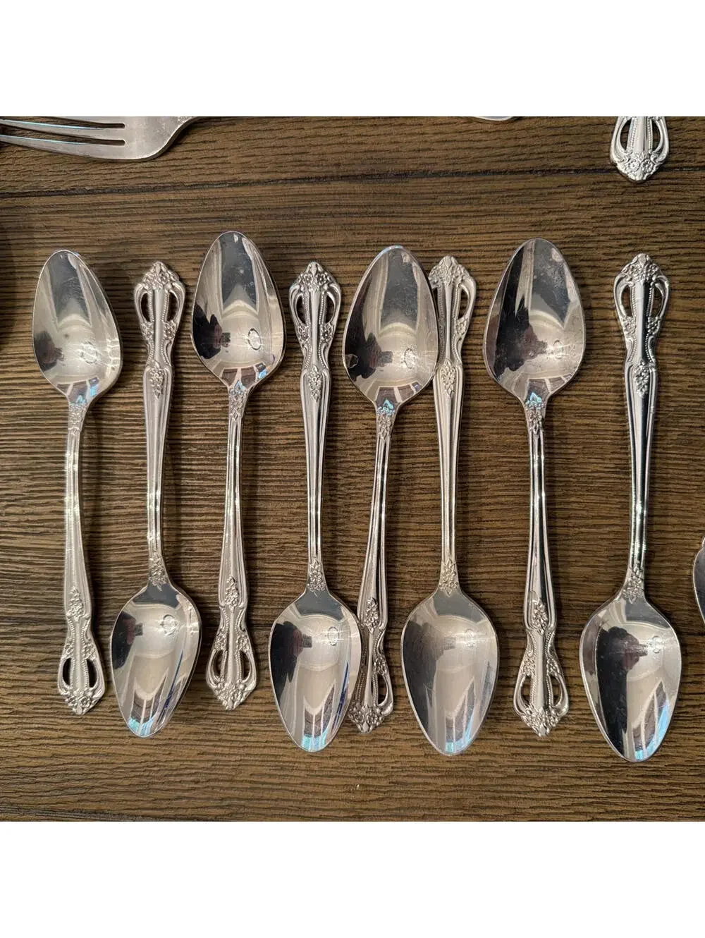 Ornate Scroll Stainless Flatware Set 42 Piece Set with Serving Pieces